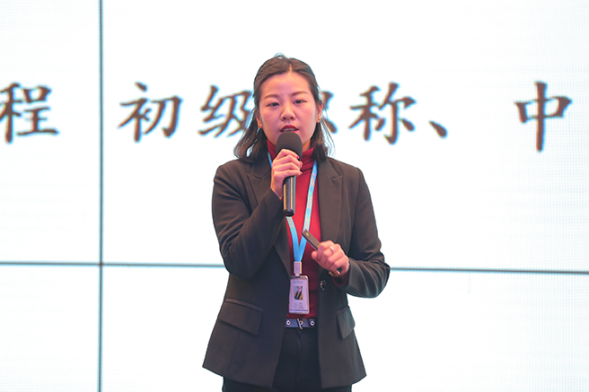 廖静.jpg